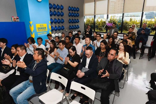 1746510574593856.jpg 會議現(xiàn)場.jpg